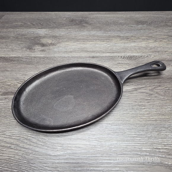 Traditional Castiron Basic Essentials Other - Traditional Castiron Basic Essentials Oval Fajita Skillet Black 9x7 Cast Iron